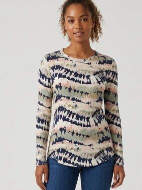 🎁 FREE W/ BUNDLE*  No Boundaries Tie Dye Long Sleeve Top XL FITS LIKE LARGE